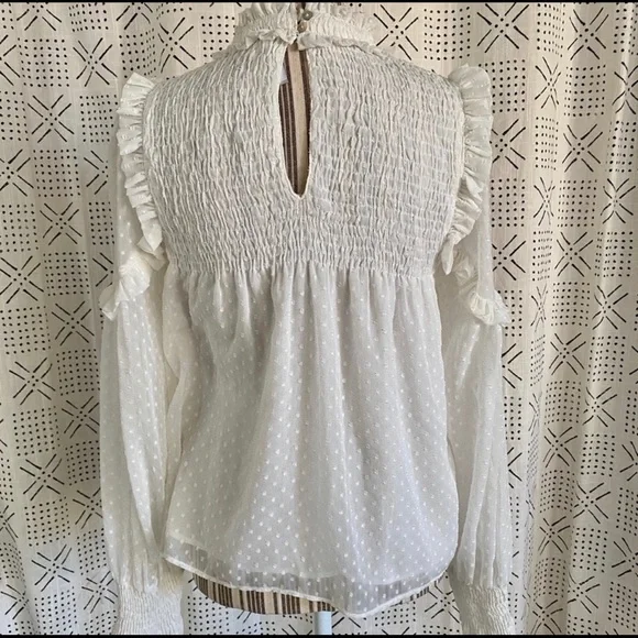 SOLD 💗 Zara Trafuluc Collection White Ruffle Long Sleeve Blouse - Picture 7 of 8